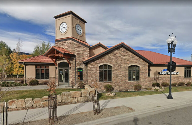 bankofRedLodge1 768x499